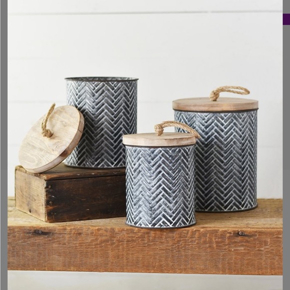 PD Home and Garden Metal Canisters with Wooden Lids - Picture 1 of 5